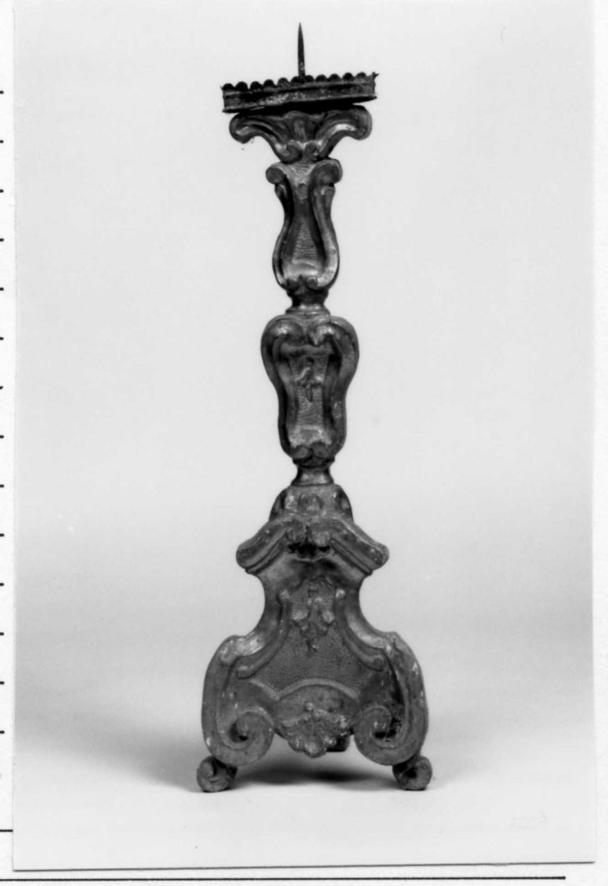 candeliere d'altare, serie - bottega emiliana (metà sec. XVIII)