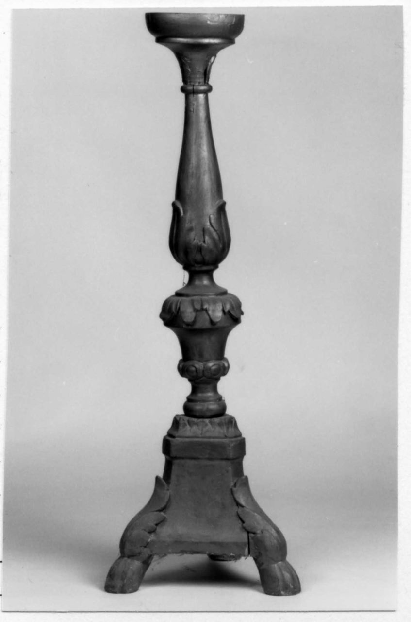 candeliere d'altare, serie - bottega emiliana (ultimo quarto sec. XVIII)