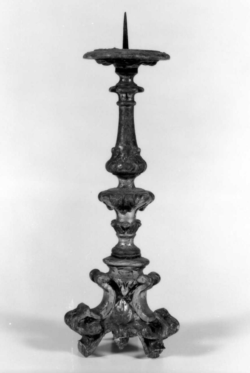 candeliere d'altare, coppia - bottega emiliana (seconda metà sec. XVIII)