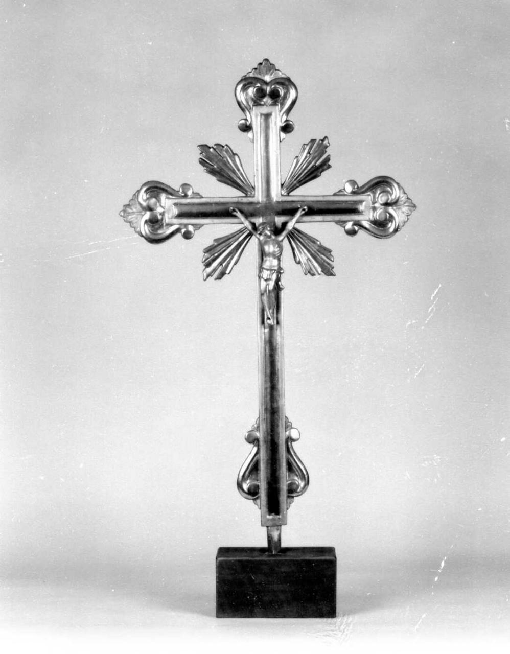 croce d'altare - bottega emiliana (primo quarto sec. XIX)