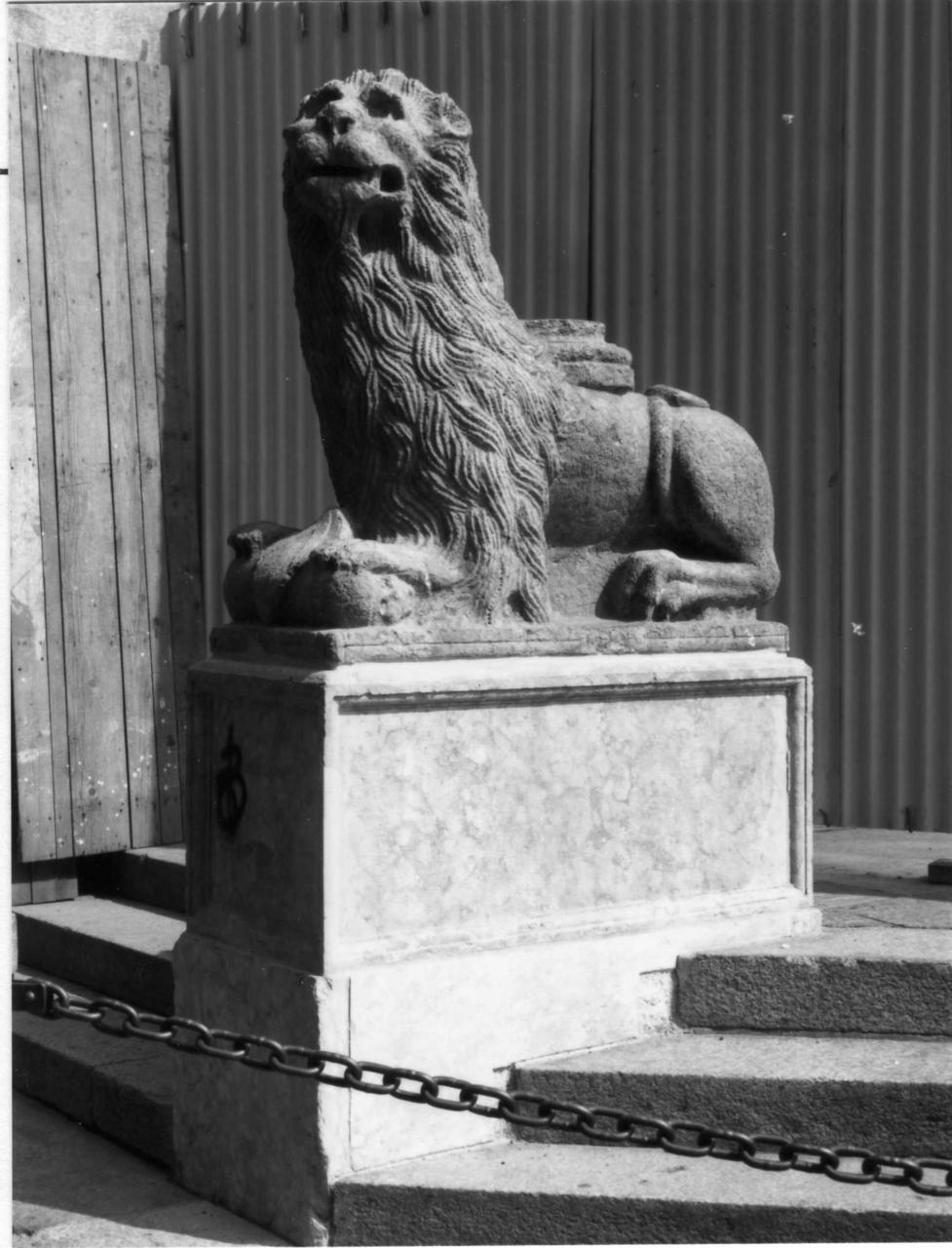 leone (statua, serie) - bottega reggiana (ultimo quarto sec. XV, sec. XIX)