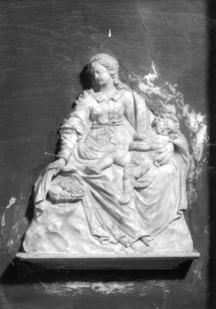 Madonna con Bambino (rilievo) - bottega toscana (inizio sec. XVIII)