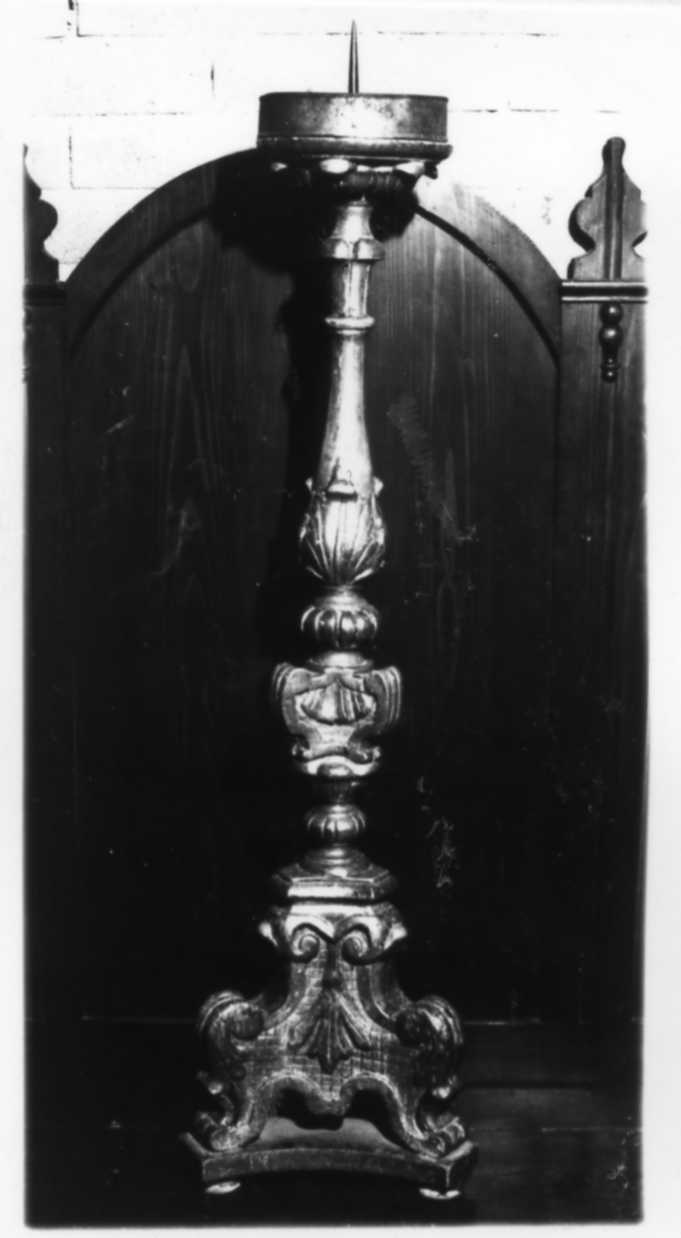 motivi decorativi a volute (candeliere, serie) - bottega emiliana (fine/inizio secc. XVIII/ XIX)
