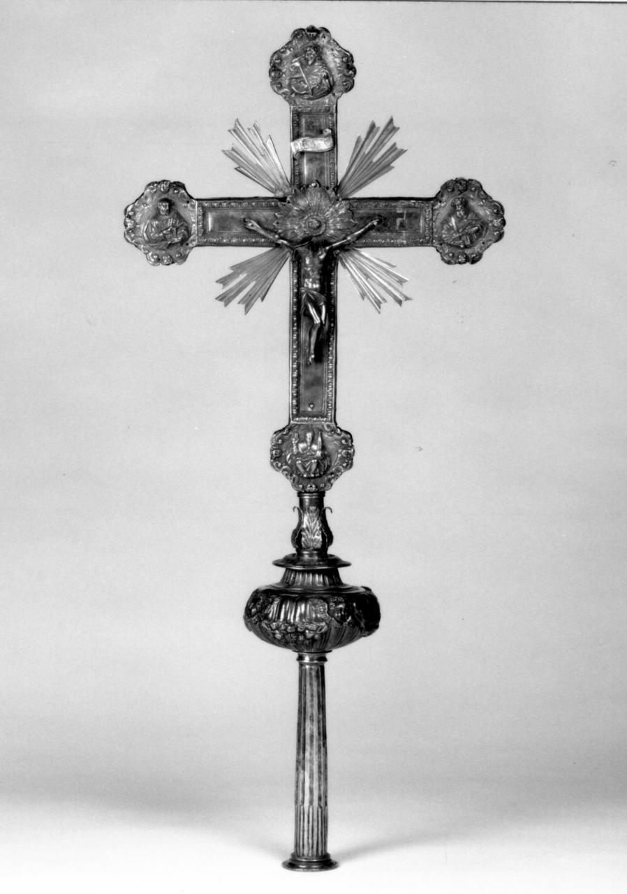 croce processionale - bottega emiliana (fine/inizio secc. XVI/ XVII)