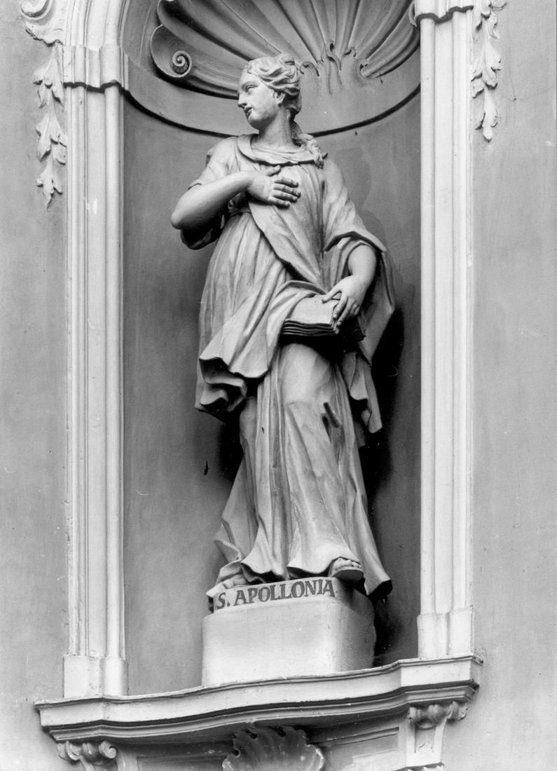 Santa Apollonia (statua, elemento d'insieme) - ambito emiliano (prima metà sec. XVIII)