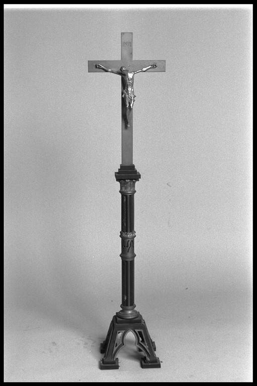 croce d'altare - produzione emiliana (inizio sec. XX)
