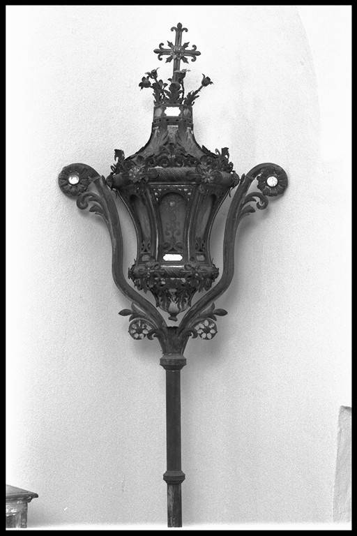 lanterna processionale, serie - manifattura emiliana (inizio sec. XIX)