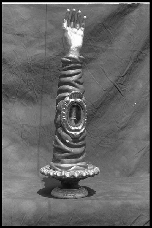 reliquiario antropomorfo - a braccio, serie - manifattura modenese (metà sec. XVII)