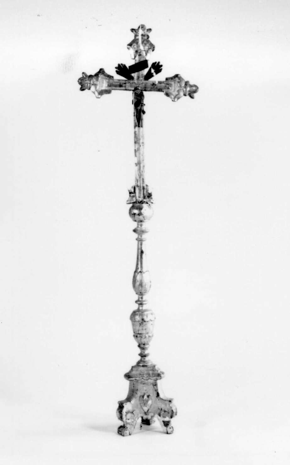 croce d'altare, elemento d'insieme - ambito reggiano (primo quarto sec. XIX)