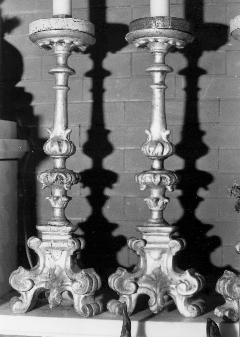 candeliere d'altare, serie - manifattura emiliana (fine/inizio secc. XVIII/ XIX)