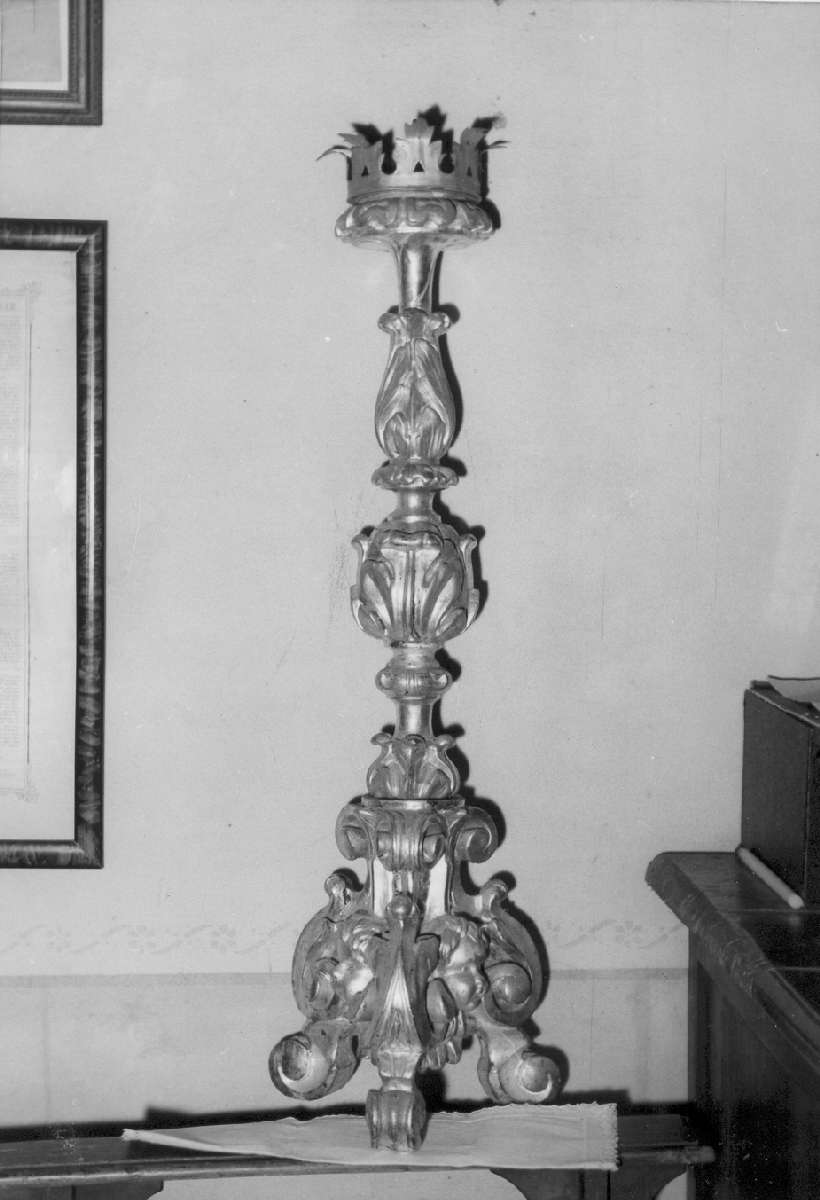 candeliere d'altare, serie - manifattura emiliana (metà sec. XVIII)
