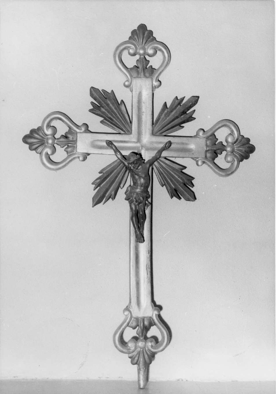 croce d'altare - manifattura reggiana (sec. XIX)
