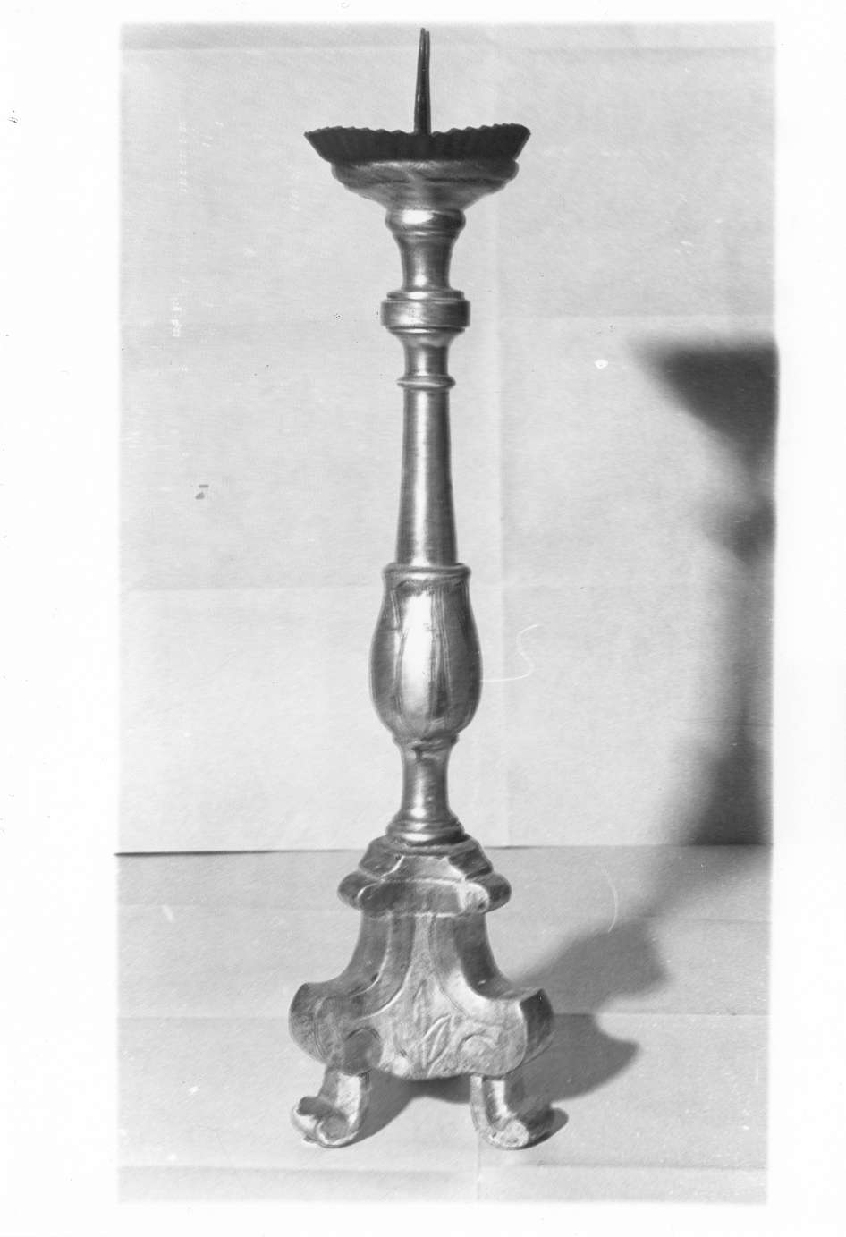 candeliere d'altare, serie - manifattura reggiana (sec. XIX)