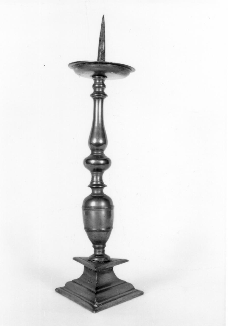 candeliere d'altare - bottega modenese (metà sec. XVII)