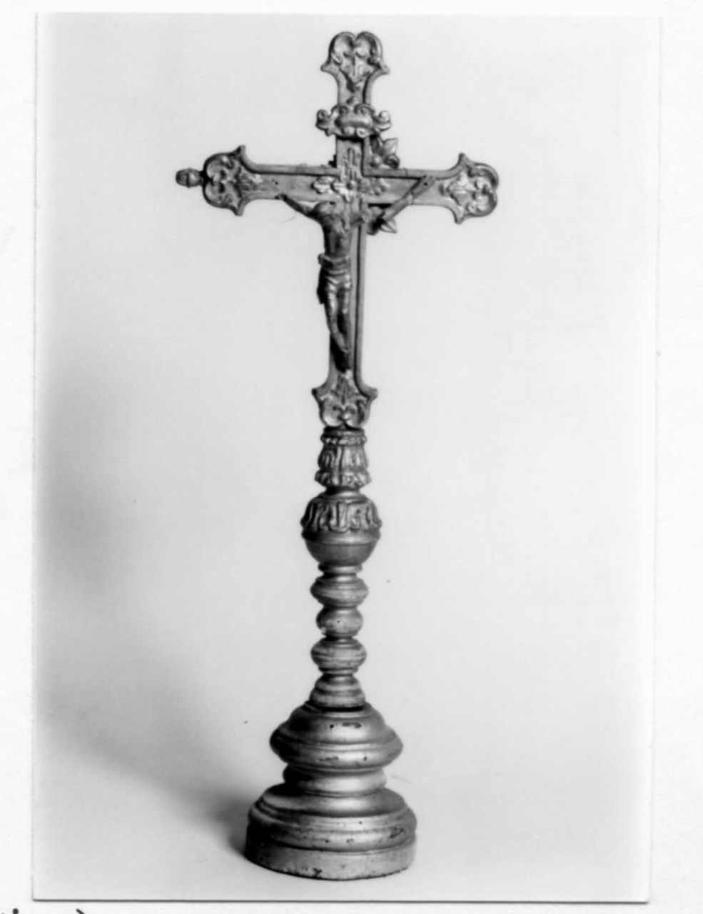 Cristo crocifisso (croce d'altare) - bottega modenese (fine/inizio secc. XVII/ XVIII)