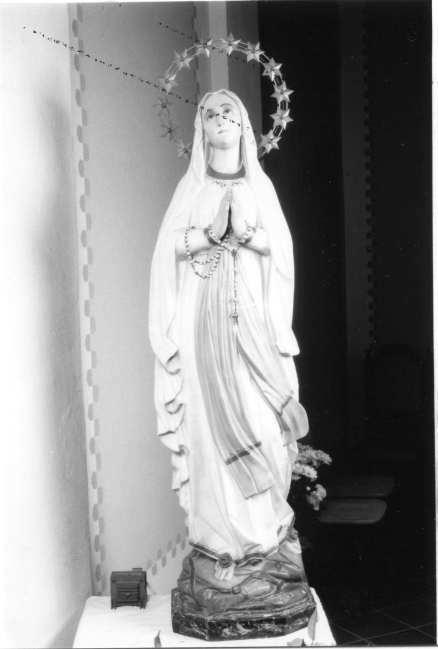 Madonna di Lourdes (statua) - bottega italiana (prima metà sec. XX)