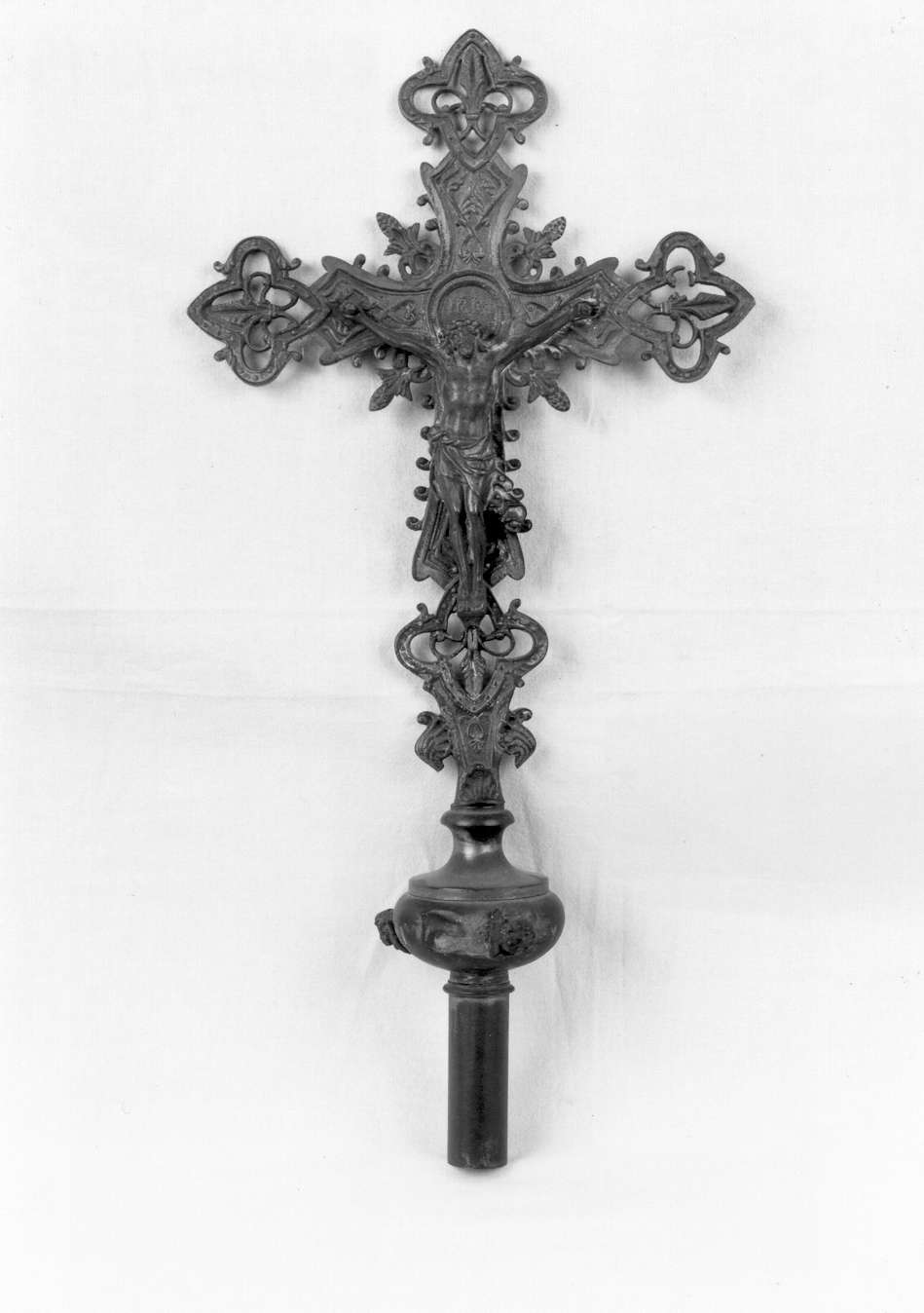 croce processionale - manifattura emiliana (seconda metà sec. XIX)