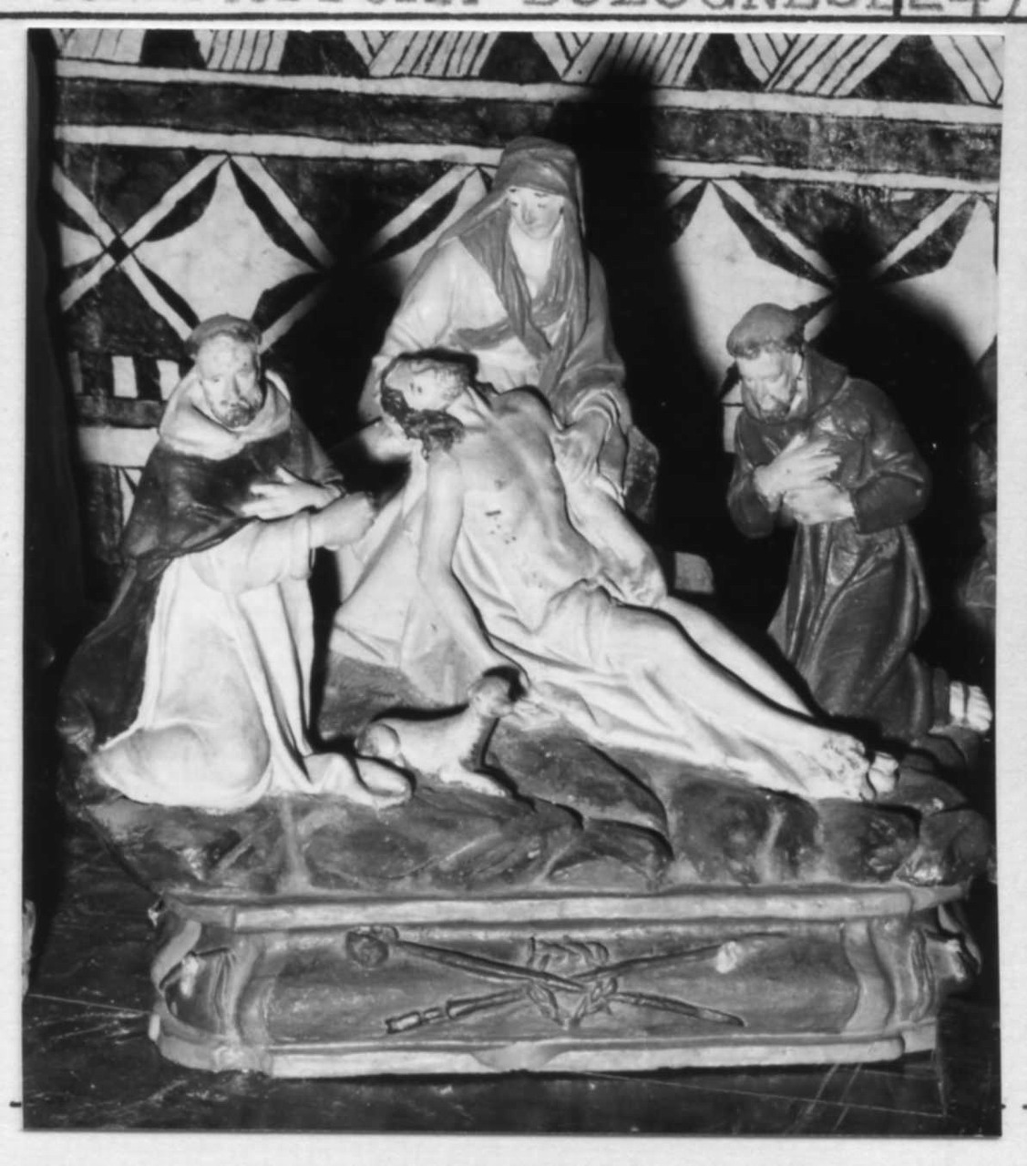 Cristo in pietà tra San Francesco e San Domenico (gruppo scultoreo) - bottega bolognese (metà sec. XVIII)