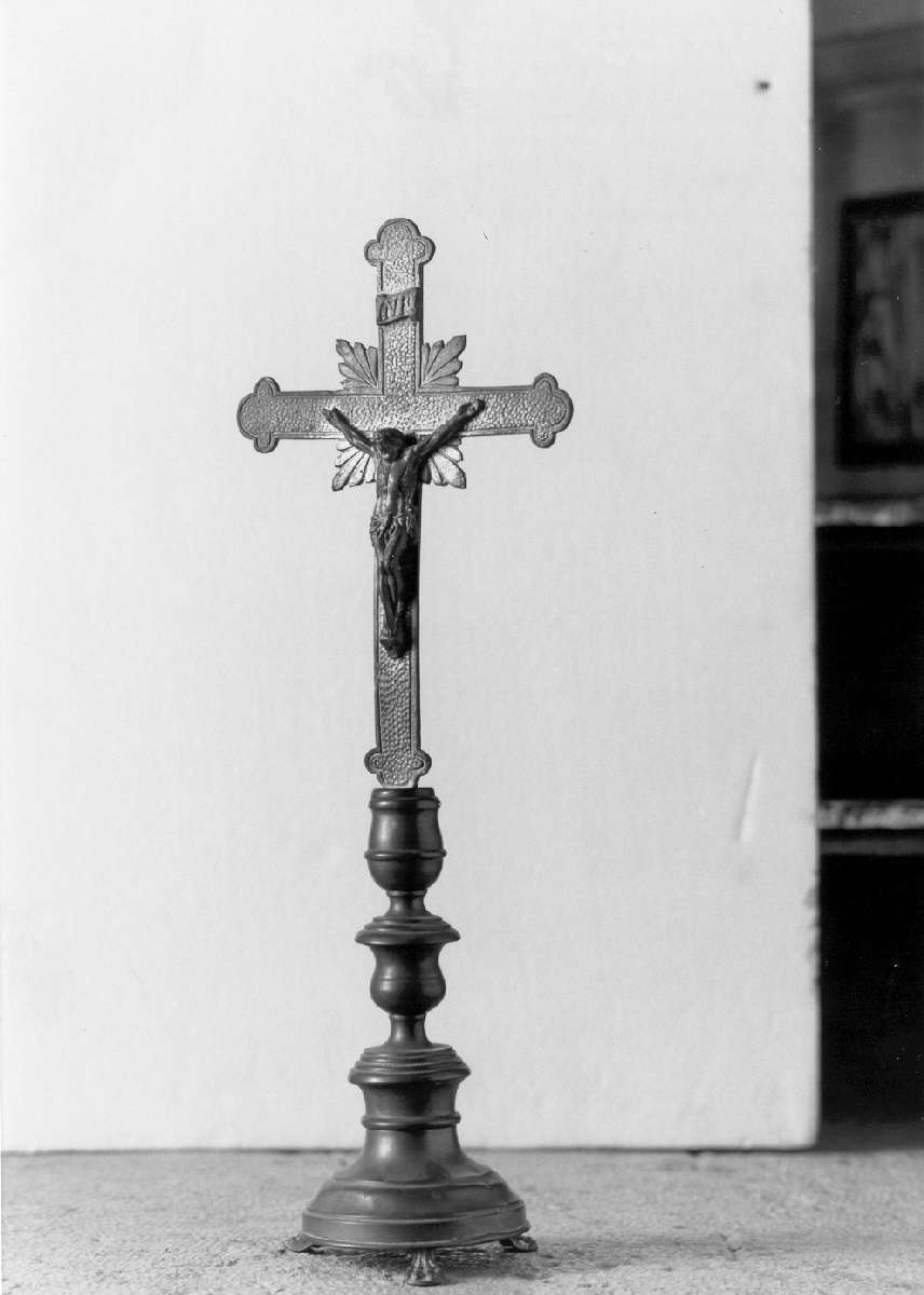 croce d'altare - manifattura emiliana (inizio sec. XX)