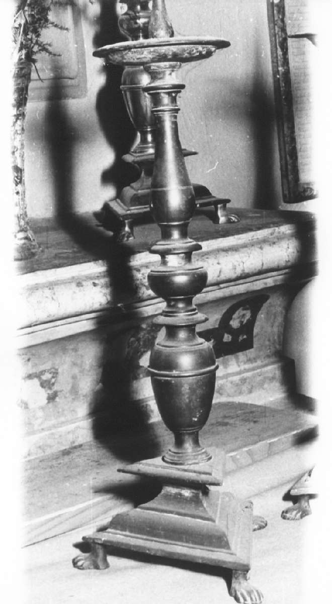 candeliere di consacrazione, serie - manifattura emiliana (secc. XVIII/ XIX)