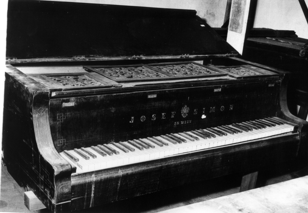 pianoforte - a coda di Simon Josef (sec. XVIII)