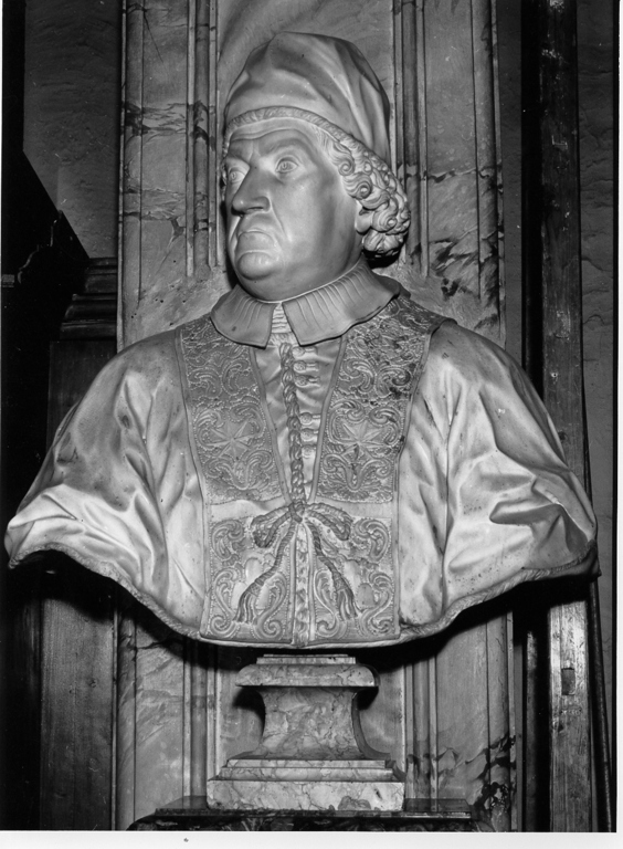 busto ritratto di papa Clemente XI (scultura, elemento d'insieme) - ambito romano (sec. XVIII)