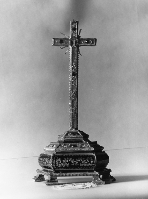 reliquiario - a croce - ambito laziale (sec. XX)