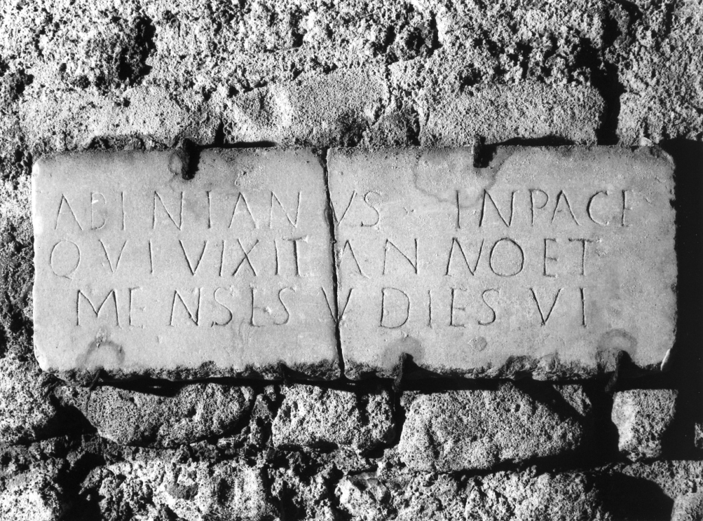 lapide tombale - ambito romano (secc. IV/ V)