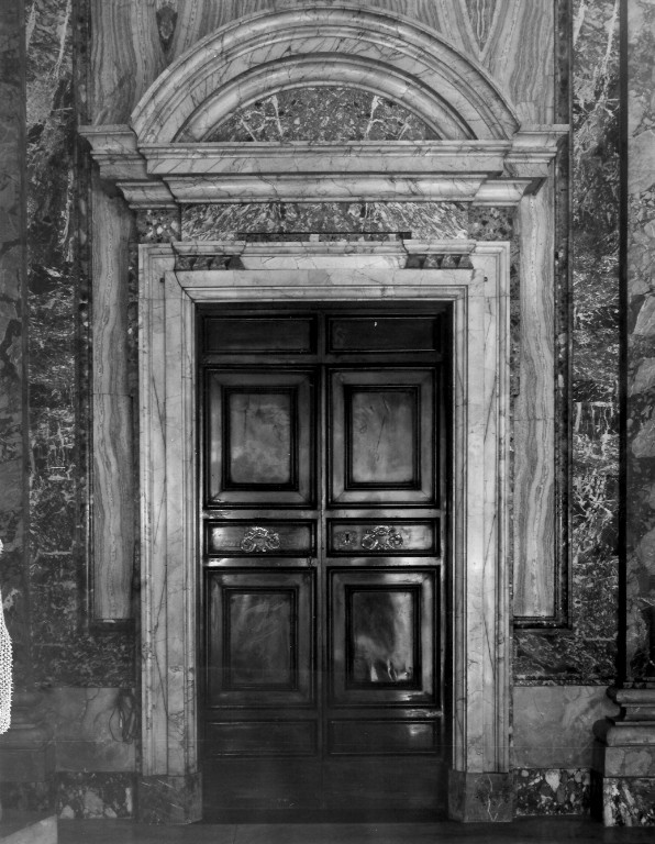 mostra di portale, serie di Navone Francesco (attribuito), Romagnoli Domenico (attribuito) (ultimo quarto sec. XVIII)