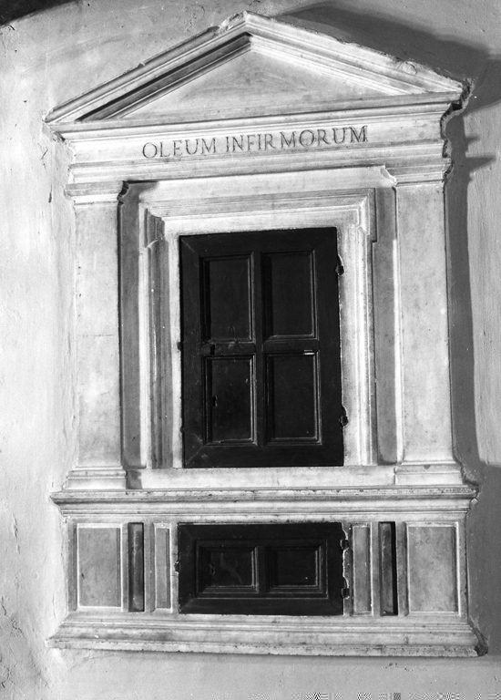 armadietto per oli santi - ambito laziale (sec. XVIII)