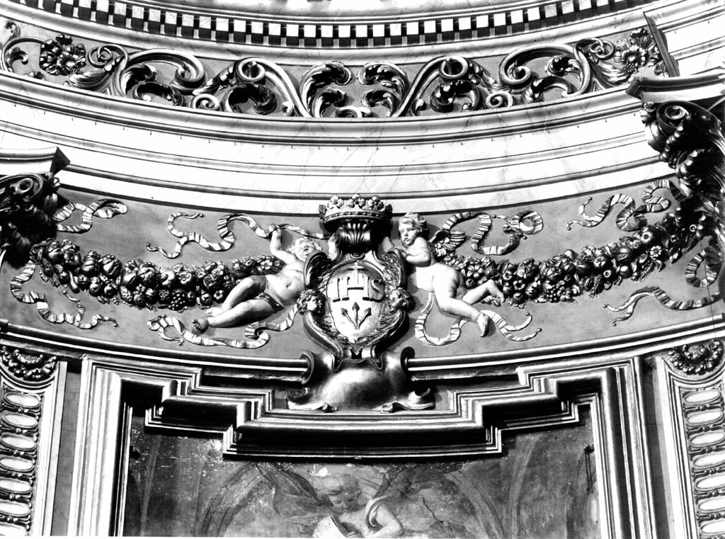 Angioletti reggistemma con festoni (rilievo) - ambito romano (sec. XVII)
