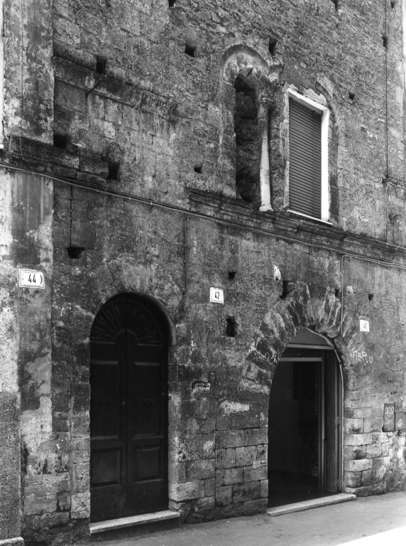 trifora, frammento - ambito laziale (sec. XII)