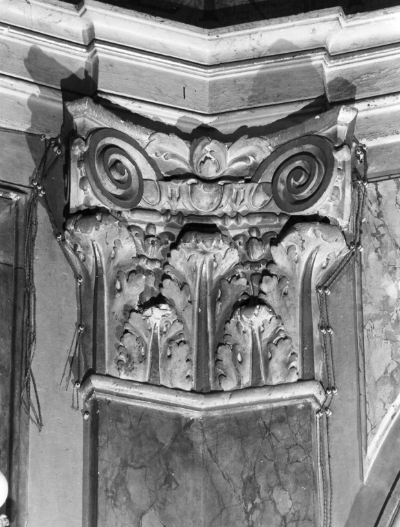 capitello di lesena, serie - ambito laziale (sec. XVIII)