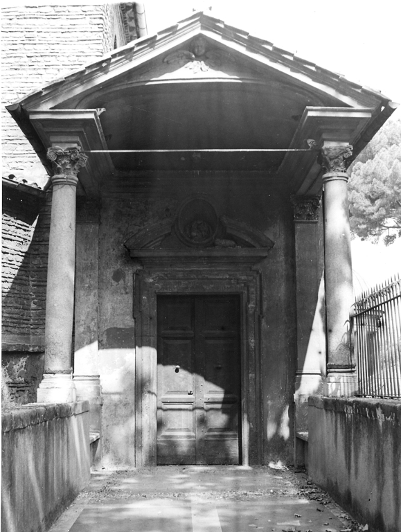 portale - bottega romana (sec. XVII)