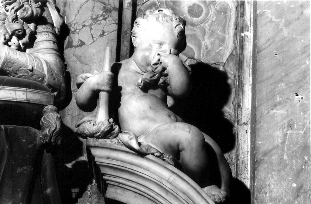 angelo piangente con torcia (scultura) di Maini Giovanni Battista (prima metà sec. XVIII)