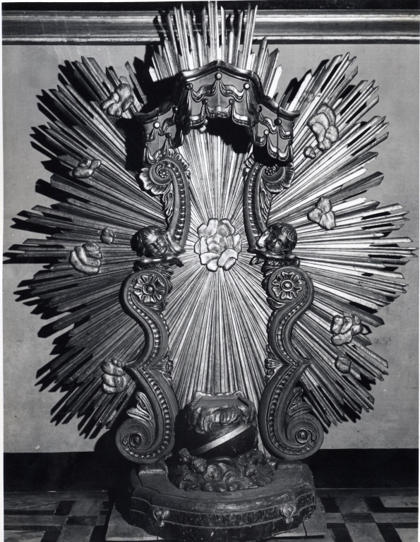 cherubini (corona di tronetto per esposizione eucaristica) - bottega Italia meridionale (sec. XVIII)