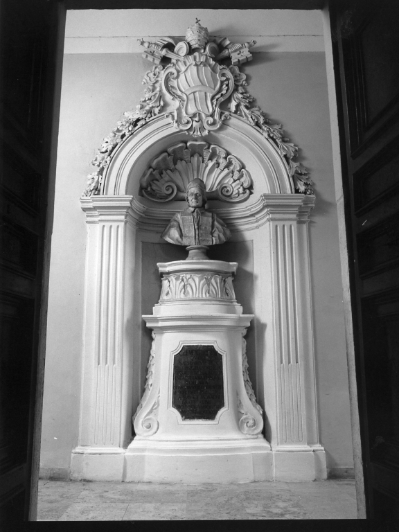 monumento a papa Clemente XII (cenotafio) - ambito romano (sec. XVIII)