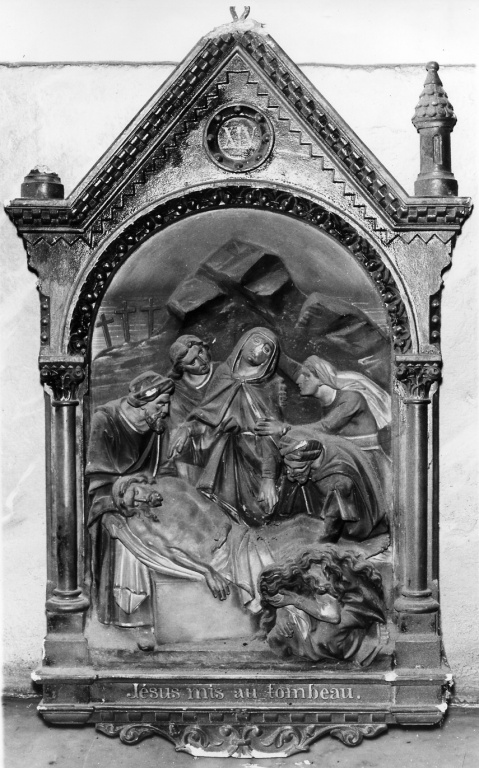 XIV stazione: Gesù desposto nel sepolcro (Via Crucis) - ambito francese (seconda metà sec. XIX)