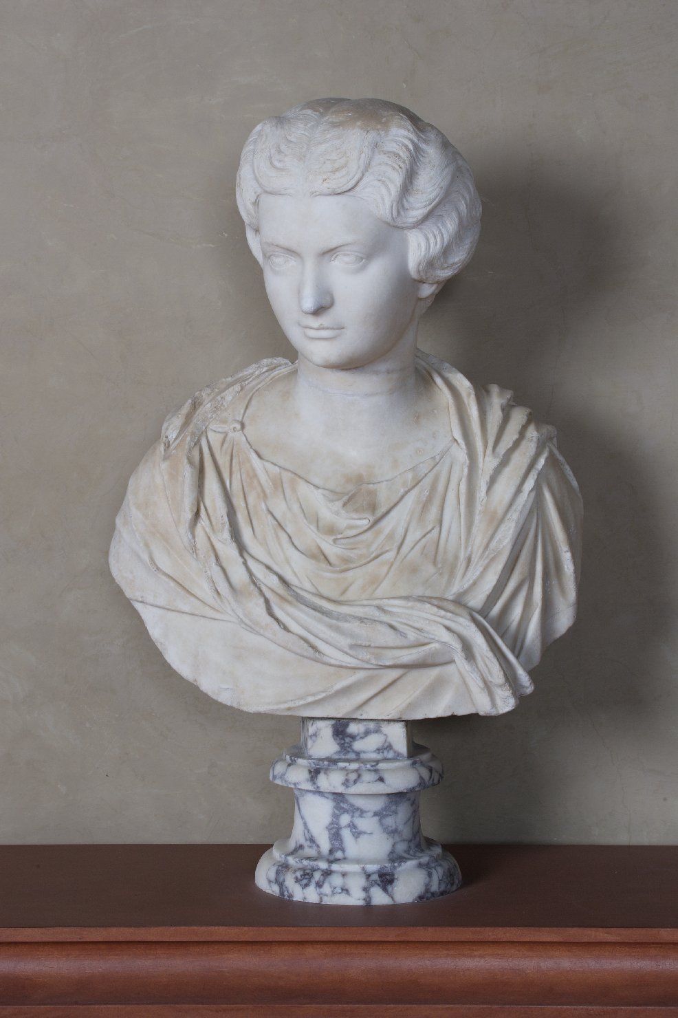 Ritratto femminile (busto, opera isolata) - arte romana (sec. II)