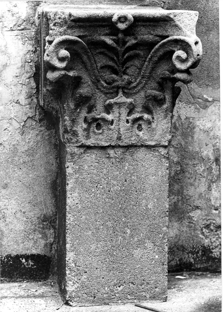 capitello, coppia - bottega lombarda (sec. XV)