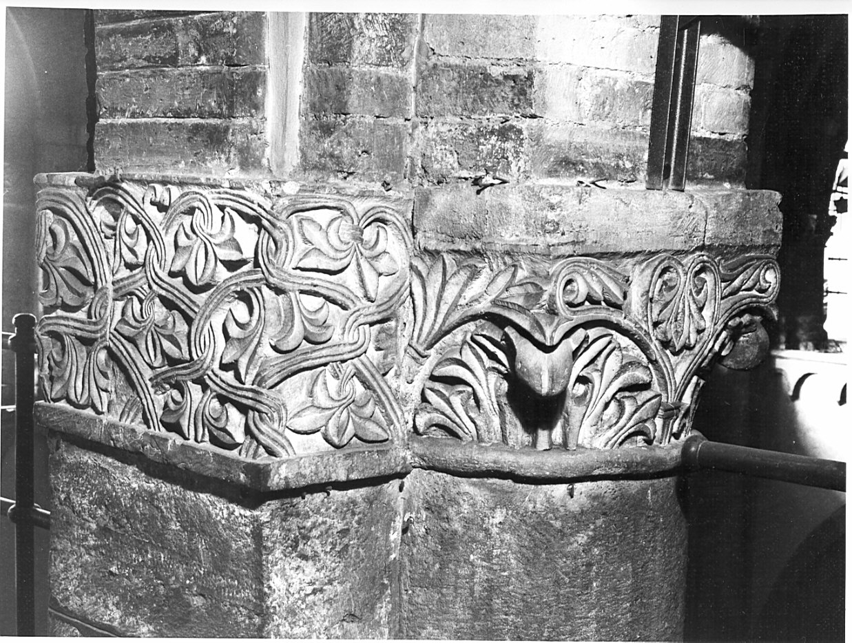 capitello composito, opera isolata - bottega lombarda (fine, seconda metà sec. XI, sec. XIX)