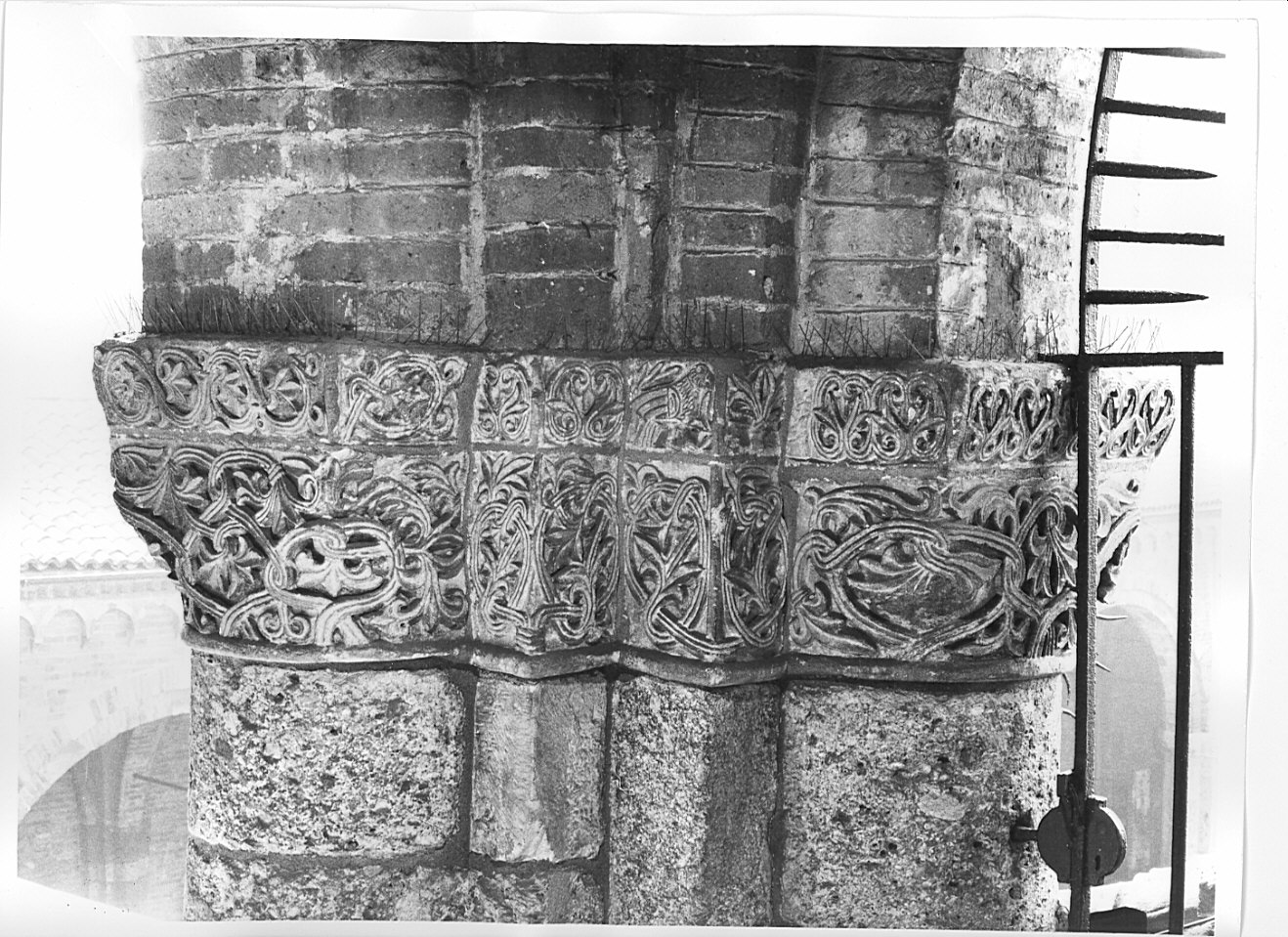 capitello composito, opera isolata - bottega lombarda (seconda metà sec. XIX)