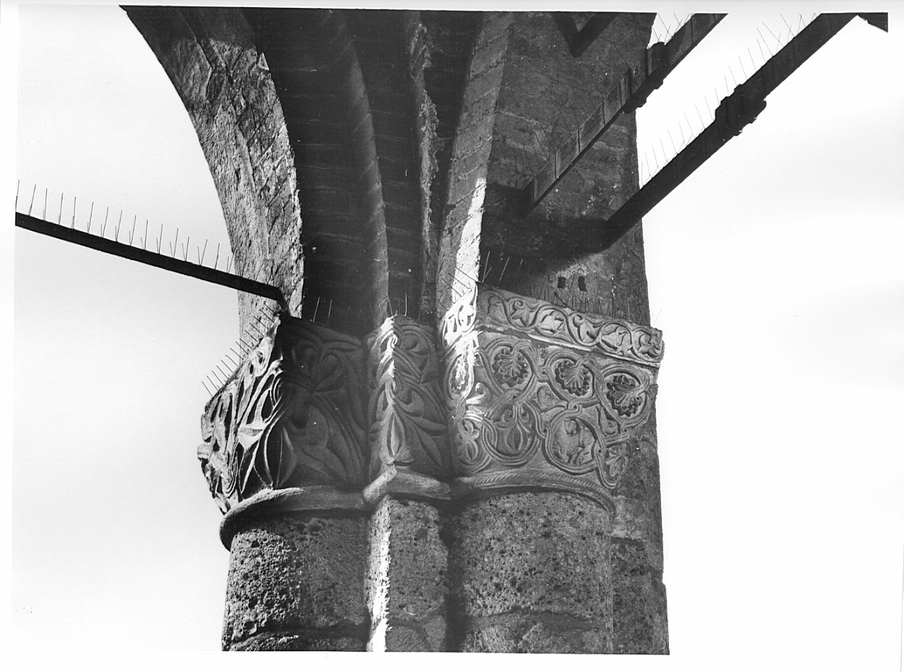 capitello composito, opera isolata - bottega lombarda (seconda metà sec. XIX)