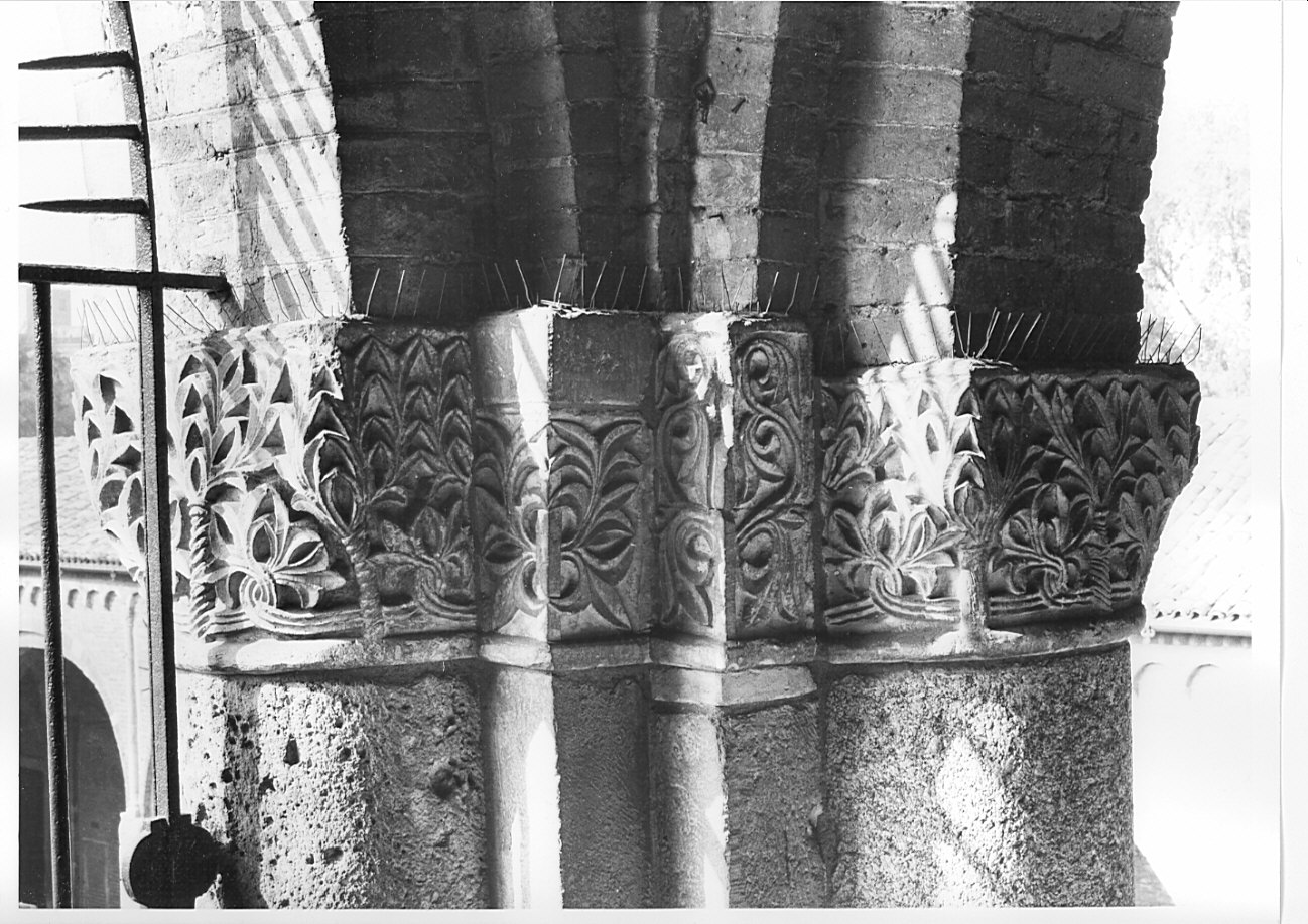 capitello composito, opera isolata - bottega lombarda (seconda metà sec. XIX)