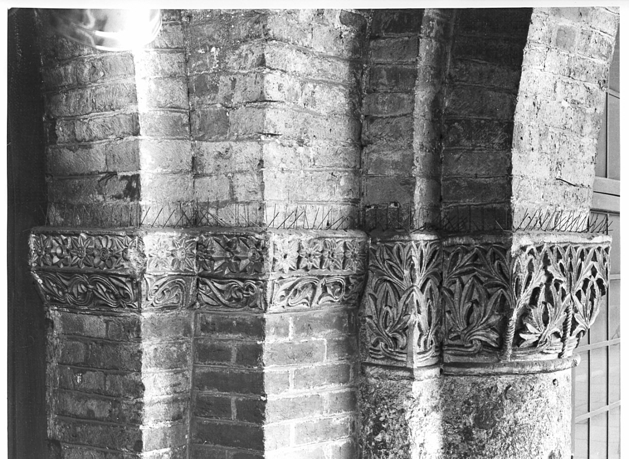 capitello composito, opera isolata - bottega lombarda (seconda metà sec. XIX)