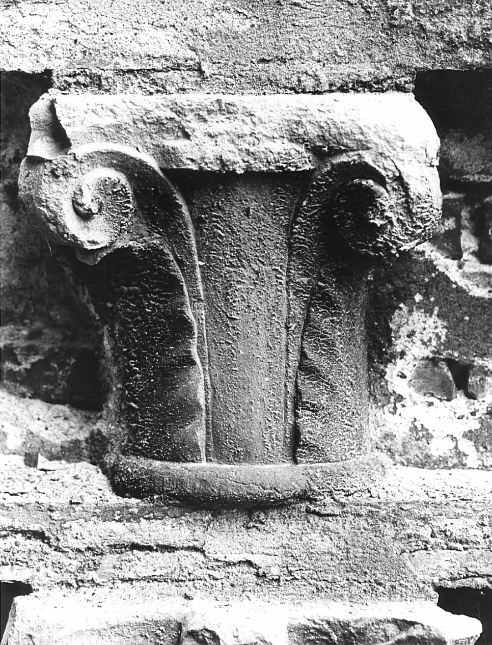 capitello, serie - bottega lombarda (fine/inizio secc. XV/ XVI)