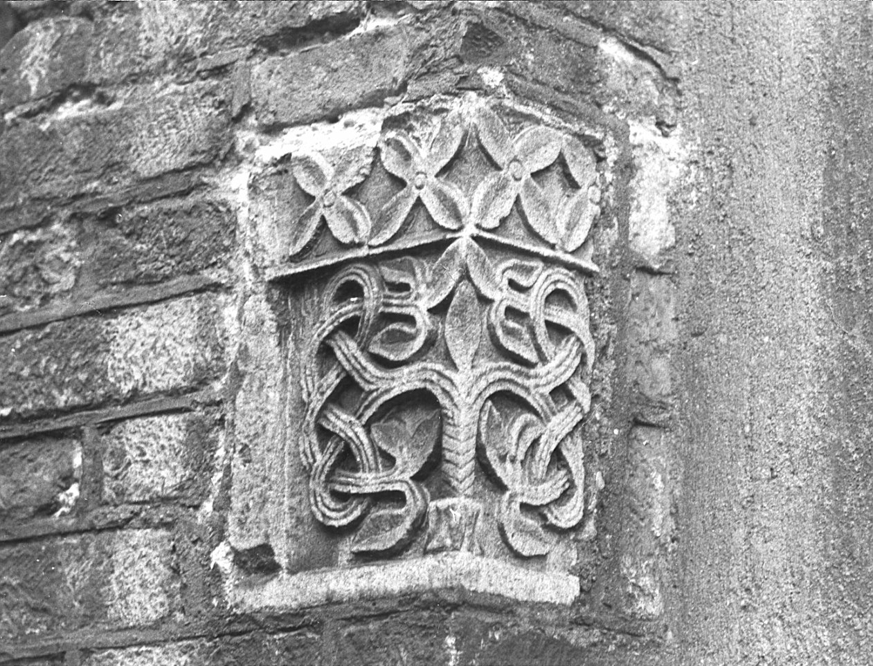 capitello, opera isolata - bottega lombarda (sec. XII)