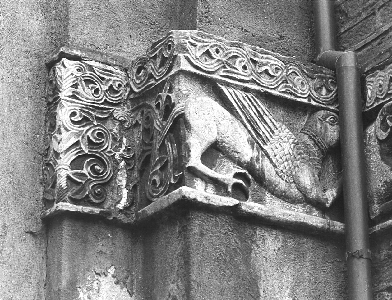 capitello, opera isolata - bottega lombarda (sec. XII)