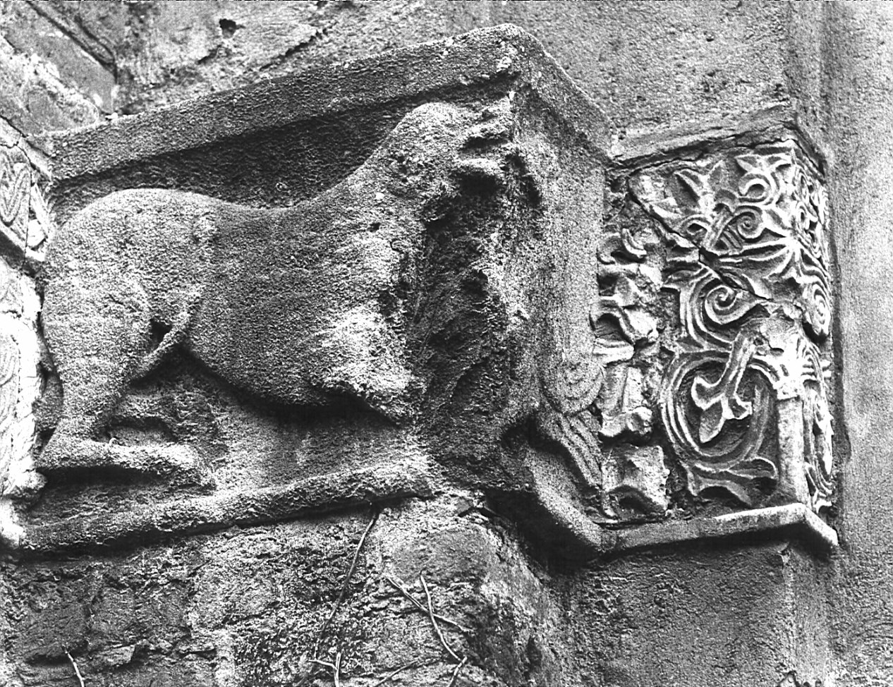 capitello, opera isolata - bottega lombarda (sec. XII)