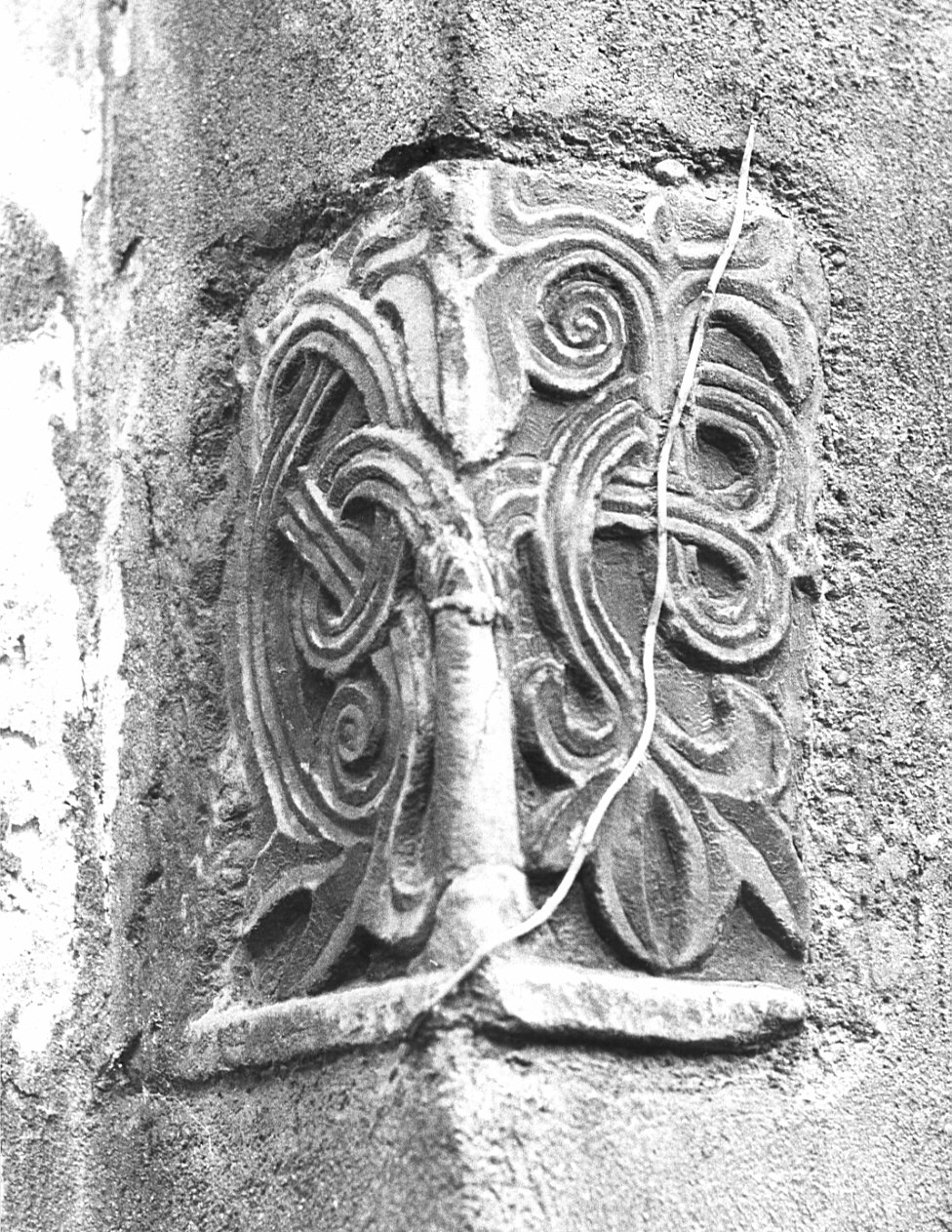 capitello, frammento - bottega lombarda (sec. XII)